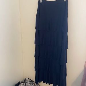 Women’s Junee XL navy ruffled skirt